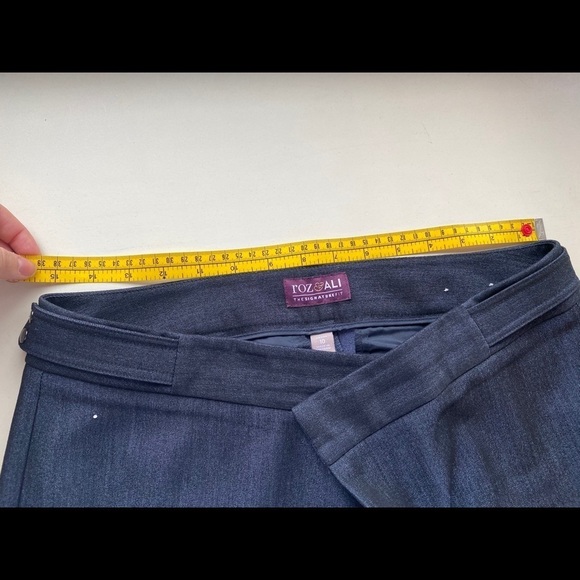Roz & Ali Navy suit pants ‼️HAS MATCHING JACKET‼️, Size 10P - Picture 2 of 5